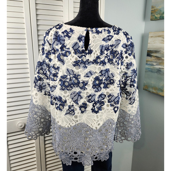 Chico’s Navy White Lace Blouse Size Large Bell Sleeve Lined Crochet Holiday Work - Picture 5 of 9
